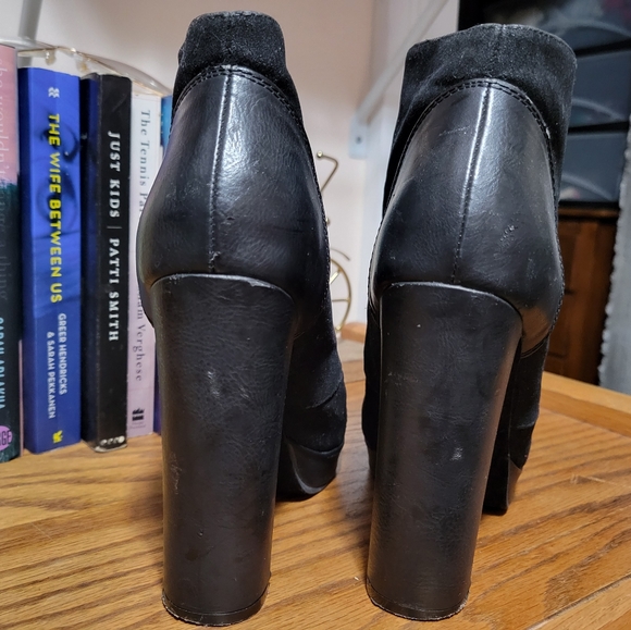 Booties - Picture 6 of 7